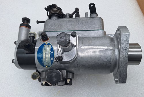 Brandstofpomp type DPA nieuw  voor ford 1000  2000 3233F661
